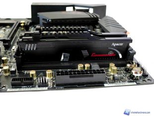 Apacer-Commando-DDR4-17
