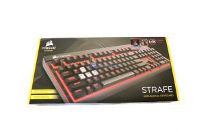 Corsair-Gaming-STRAFE-1