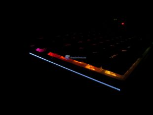 Corsair-Gaming-STRAFE-RGB-LED-11
