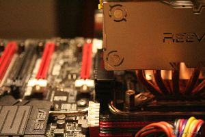 00056 REEVEN__KELVEROS_WWW.XTREMEHARDWARE.COM